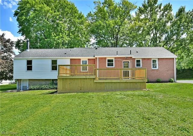 2nd image of 1070 Calla Rd E, Poland, OH 44514 | MLS# 5220785