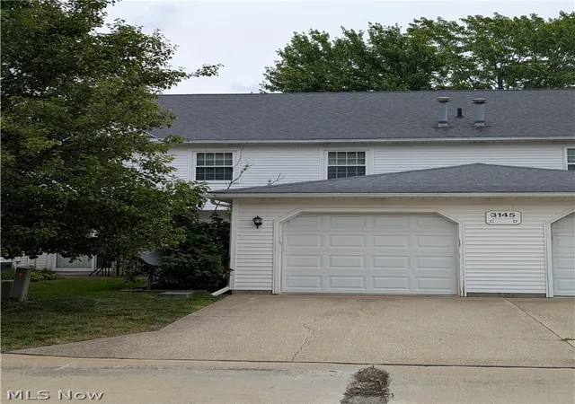 2nd image of 3145 Lost Nation Rd #C, Willoughby, OH 44094 | MLS# 5220043