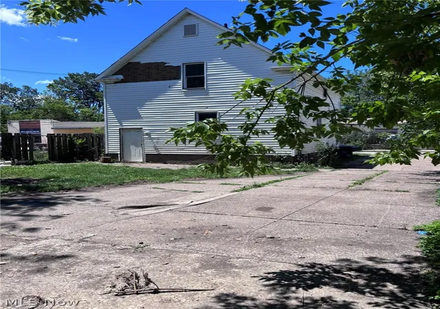 Homes for sale in Cleveland, OH | 3587 W 67th St, Cleveland, OH 44102 | MLS# 5220783