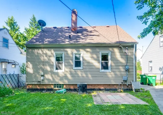 Homes for sale in Willowick, OH | 407 E 330th St, Willowick, OH 44095 | MLS# 5202942