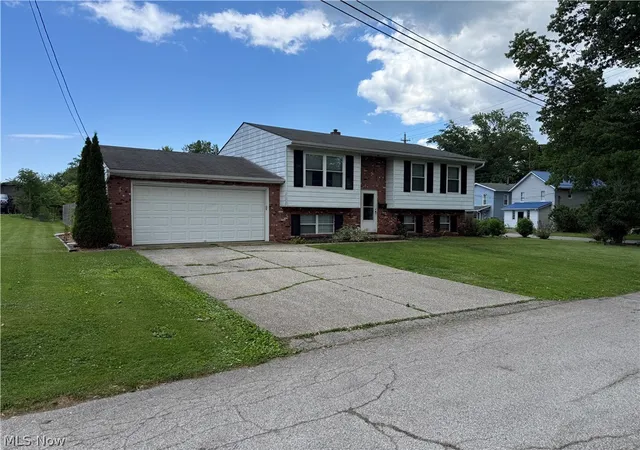 2nd image of 246 Depot St, Conneaut, OH 44030 | MLS# 5220105