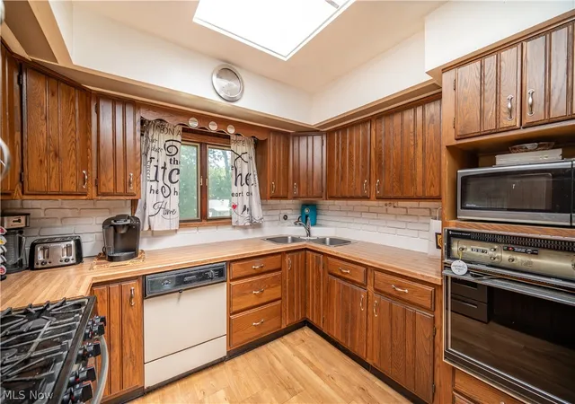 4th image of 2922 Eldora Dr, Youngstown, OH 44511 | MLS# 5220713