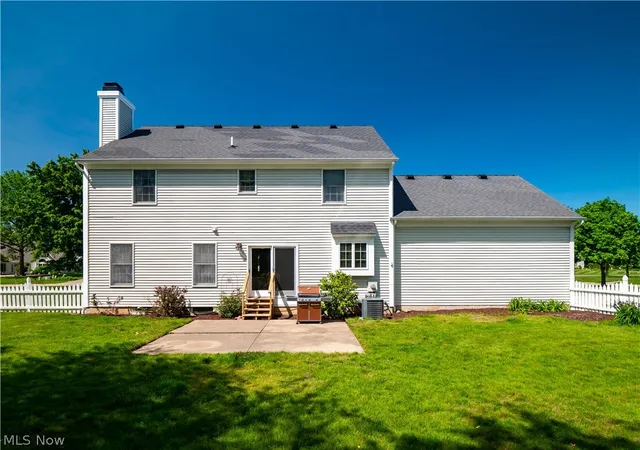 Homes for sale in Avon Lake, OH | 32225 Augusta Dr, Avon Lake, OH 44012 | MLS# 5216156