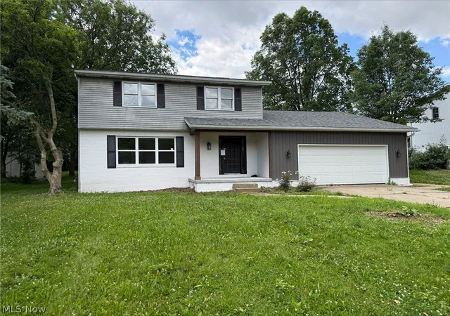 Homes for sale in Alliance, OH | 2116 Overcrest St, Alliance, OH 44601 | MLS# 5220882