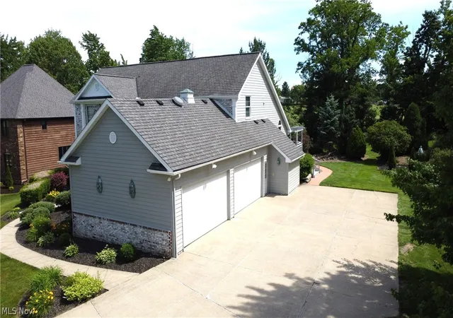 Homes for sale in Hinckley, OH | 2740 S Canyon Trl, Hinckley, OH 44233 | MLS# 5219632