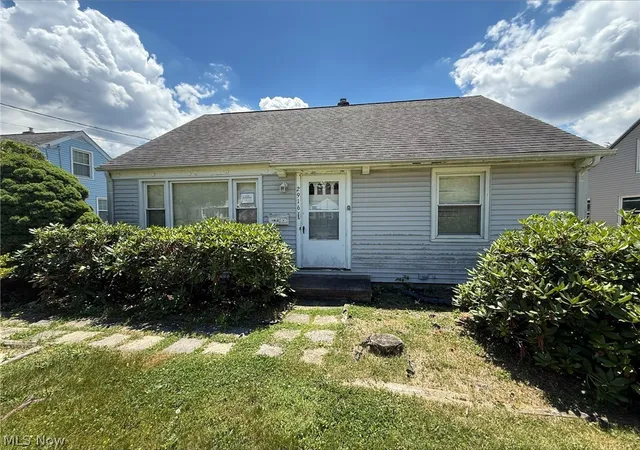 Homes for sale in Canton, OH | 2916 Joseph Pl Nw, Canton, OH 44708 | MLS# 5220884