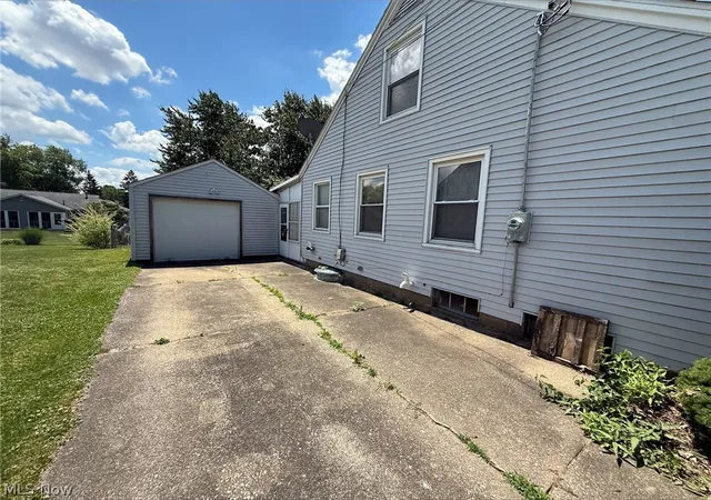 Homes for sale in Canton, OH | 2916 Joseph Pl Nw, Canton, OH 44708 | MLS# 5220884