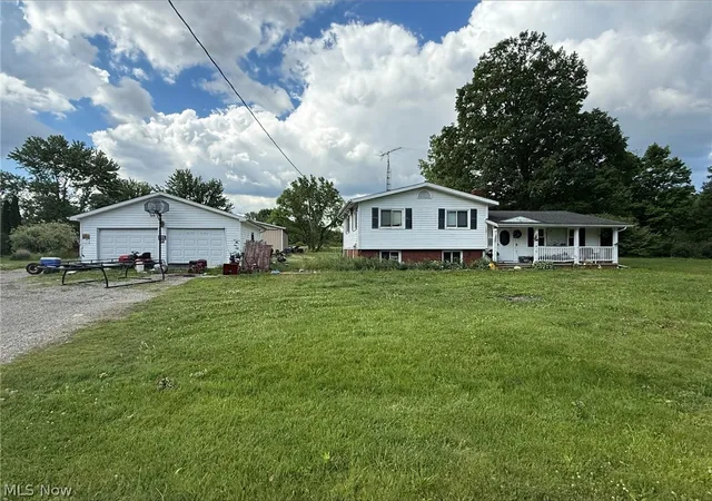 4th image of 1416 Jones Rd, Jefferson, OH 44047 | MLS# 5220888
