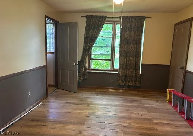 Photo 4 of Sale Pending at 90 S Linwood Ave, Norwalk, OH 44857 | MLS# 5220895 | Listing updated on 2026-07-27