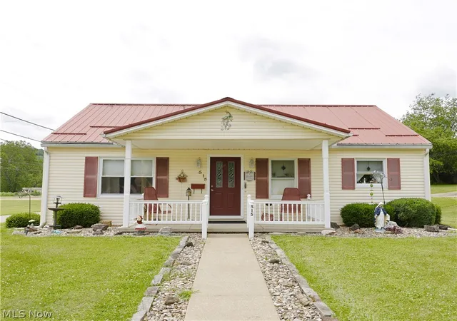 Homes for sale in Glenmont, OH | 515 Clifton St, Glenmont, OH 44628 | MLS# 5219289