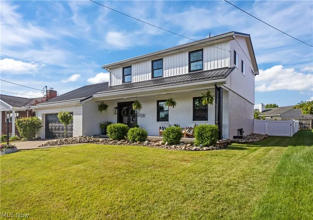 Homes for sale in Weirton, WV | 128 Joseph Blvd, Weirton, WV 26062 | MLS# 5219335
