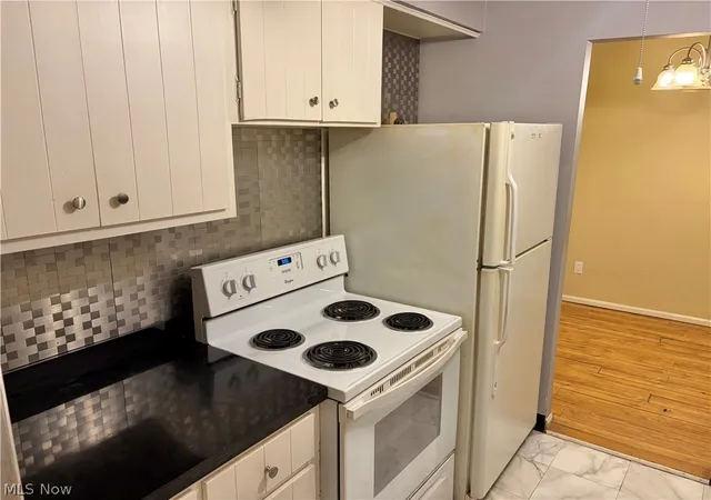 Homes for sale in Rocky River, OH | 2885 Pease Dr #221, Rocky River, OH 44116 | MLS# 5219922