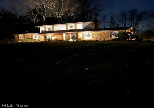 Homes for sale in Mogadore, OH | 165 Woodsdale Dr, Mogadore, OH 44260 | MLS# 5220923