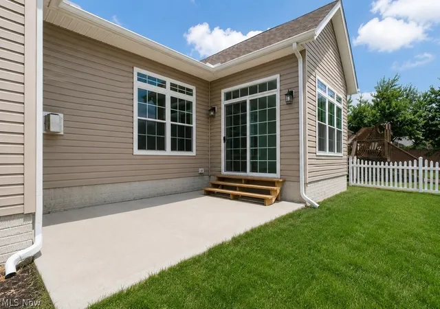 2nd image of 511 Lanmark Cvs, Painesville Twp, OH 44077 | MLS# 5220627