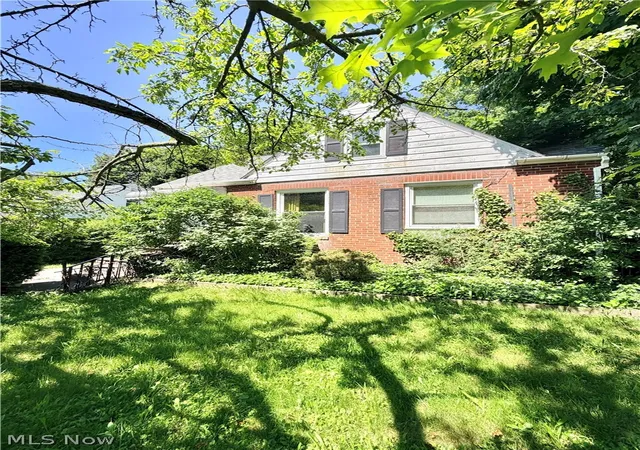 Homes for sale in South Euclid, OH | 817 S Green Rd, South Euclid, OH 44121 | MLS# 5220904