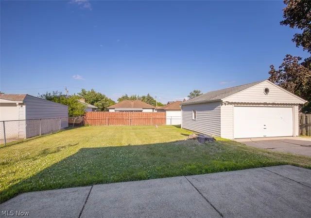Homes for sale in Parma Heights, OH | 6469 Anita Dr, Parma Heights, OH 44130 | MLS# 5214175