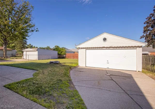 Homes for sale in Parma Heights, OH | 6469 Anita Dr, Parma Heights, OH 44130 | MLS# 5214175