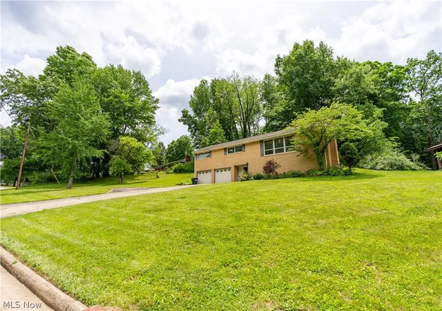 Homes for sale in Massillon, OH | 8944 Colton St Nw, Massillon, OH 44646 | MLS# 5220158