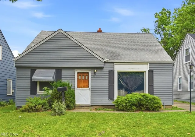 Homes for sale in Euclid, OH | 655 E 266th St, Euclid, OH 44132 | MLS# 5219719