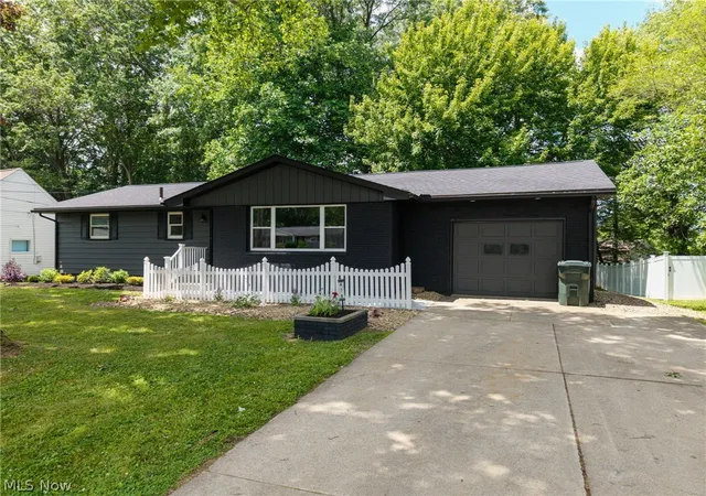 Homes for sale in Wadsworth, OH | 478 Bicksler Dr, Wadsworth, OH 44281 | MLS# 5220823