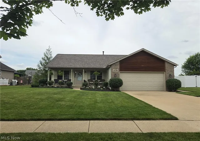 Homes for sale in Wellington, OH | 578 Parkside Reserve St, Wellington, OH 44090 | MLS# 5221045