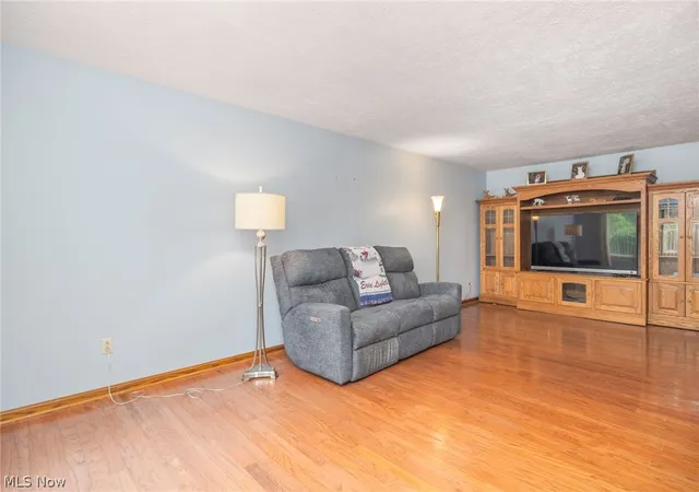 Homes for sale in Wadsworth, OH | 502 Farr Ave, Wadsworth, OH 44281 | MLS# 5221005