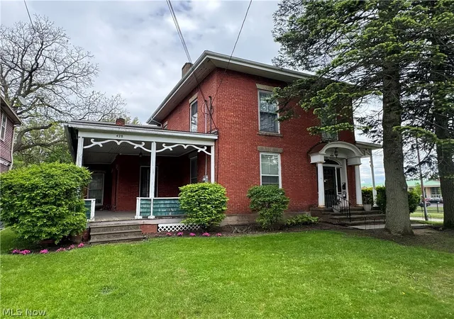 Listing Photo 3 - Condo for sale in building located at 428 W Ave, Elyria, OH 44035