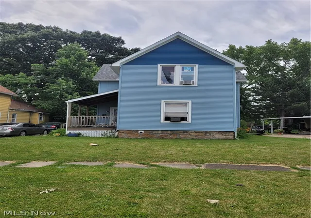 Photo 1 of Single family home for sale at 205 W 22nd Street, Lorain, OH 44052 | MLS# 5219045 | Listing updated on 2026-06-22