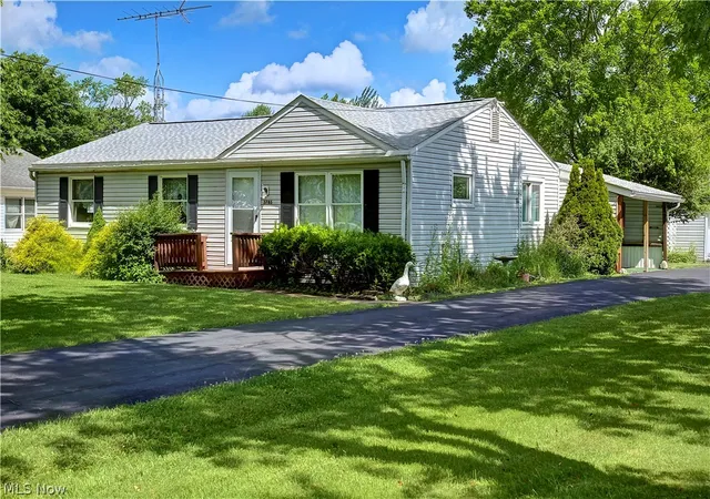 Photo 2 of Single family home for sale at 3785 Sanford Dr, Brunswick, OH 44212 | MLS# 5220346 | Listing updated on 2026-08-18