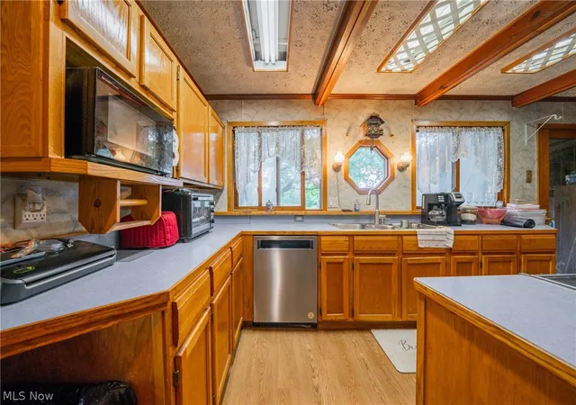 Photo 5 of Sale Pending at 25360 Baker Rd, Wellington, OH 44090 | MLS# 5221035 | Listing updated on 2026-07-31