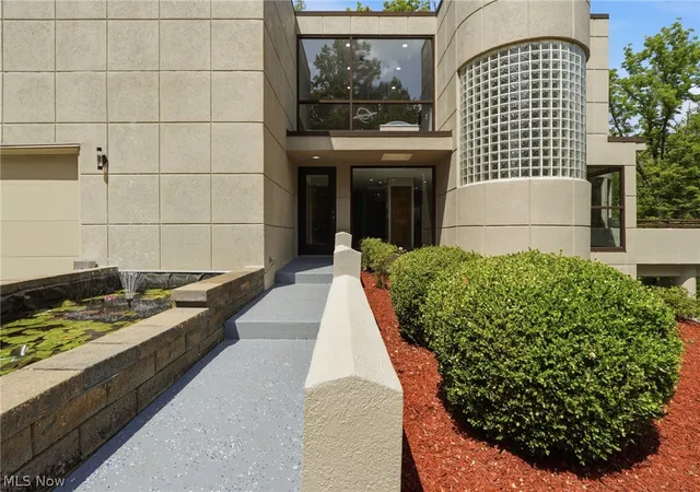 4th image of 13601 Royalton Rd, Strongsville, OH 44136 | MLS# 5220982
