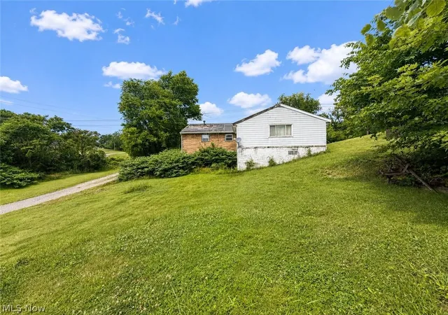 Homes for sale in Follansbee, WV | 2724 Eldersville Rd, Follansbee, WV 26037 | MLS# 5217556