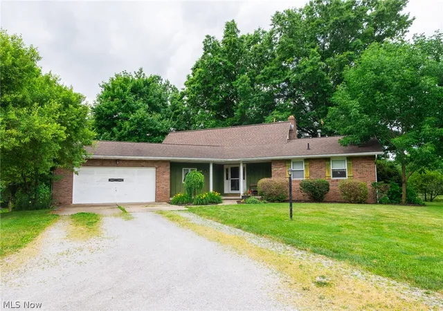 1st image of 11861 Hidden Lake Dr, Marshallville, OH 44645 | MLS# 5219985