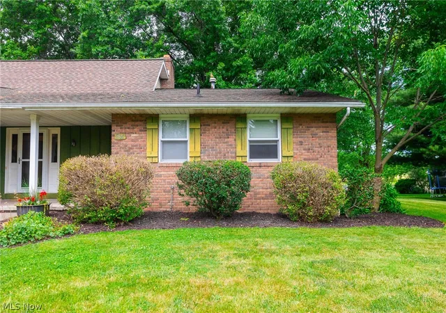 3rd image of 11861 Hidden Lake Dr, Marshallville, OH 44645 | MLS# 5219985