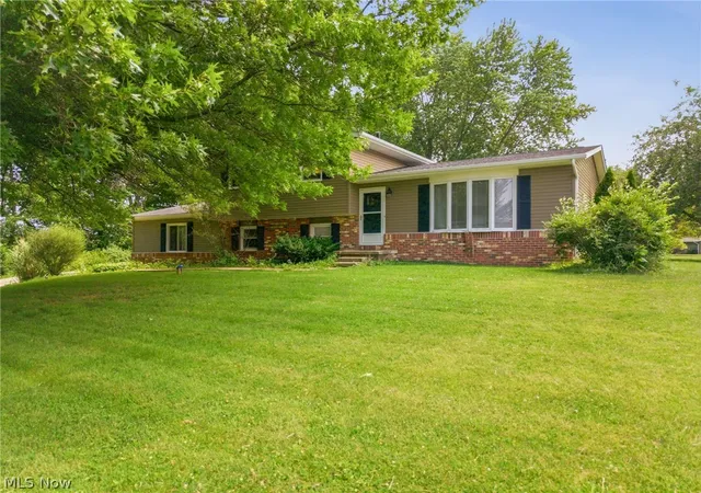 Homes for sale in North Canton, OH | 8694 Lansdale Ave Nw, North Canton, OH 44720 | MLS# 5221040