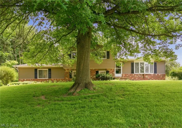 Homes for sale in North Canton, OH | 8694 Lansdale Ave Nw, North Canton, OH 44720 | MLS# 5221040