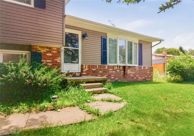Homes for sale in North Canton, OH | 8694 Lansdale Ave Nw, North Canton, OH 44720 | MLS# 5221040