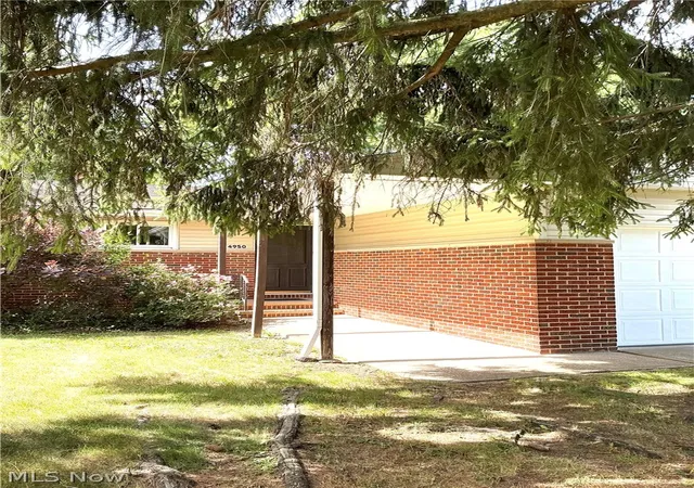 Photo 2 of Single family home for sale at 4950 N Sedgewick, Cleveland, OH 44124 | MLS# 5221083 | Listing updated on 2026-06-27