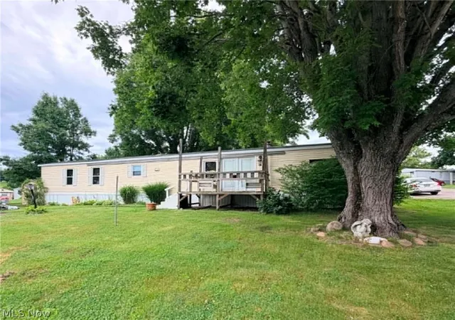Homes for sale in Zanesville, OH | 200 Willis Dr #123, Zanesville, OH 43701 | MLS# 5221148