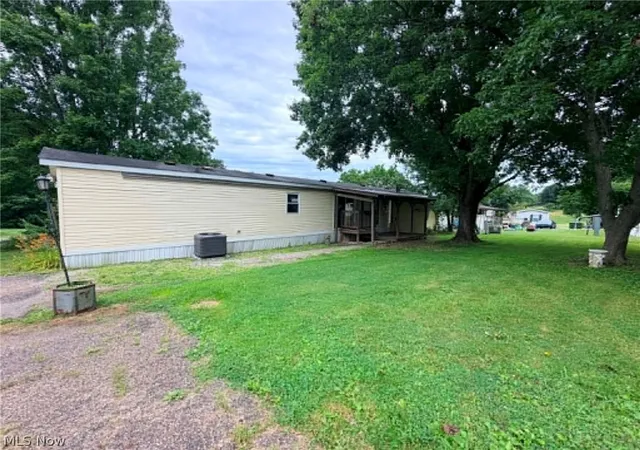Homes for sale in Zanesville, OH | 200 Willis Dr #123, Zanesville, OH 43701 | MLS# 5221148