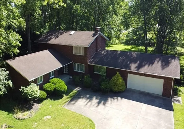 Homes for sale in Youngstown, OH | 7421 W Parkside Dr, Youngstown, OH 44512 | MLS# 5221209