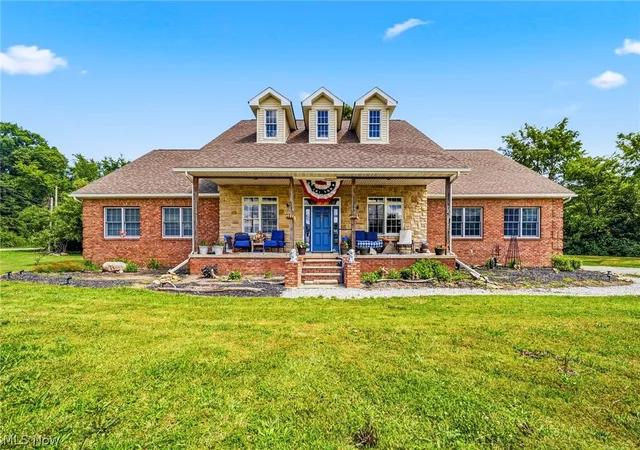Photo 1 of Single family home for sale at 10401 Darrow Rd, Vermilion, OH 44089 | MLS# 5220984 | Listing updated on 2026-08-22