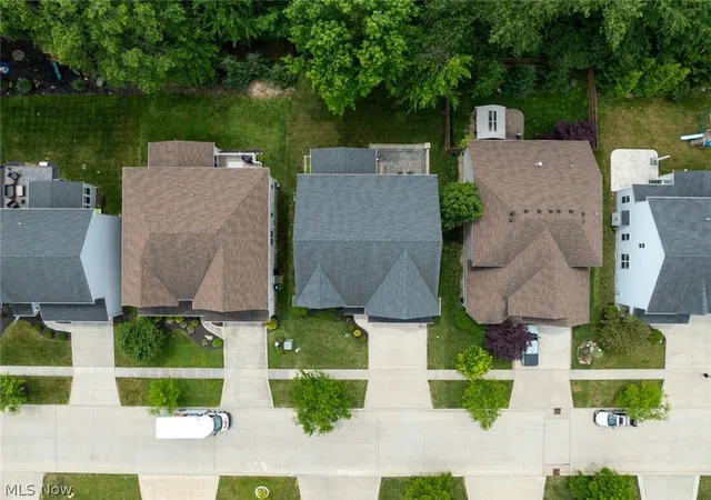Homes for sale in Avon Lake, OH | 32819 Rebecca Ln, Avon Lake, OH 44012 | MLS# 5221104