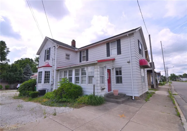 1st image of 25 31st St Sw, Barberton, OH 44203 | MLS# 5220929
