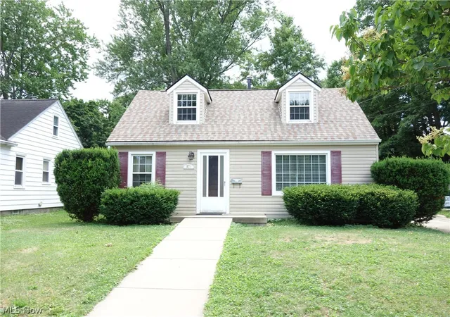Homes for sale in Ravenna, OH | 871 Overlook Ave, Ravenna, OH 44266 | MLS# 5220784