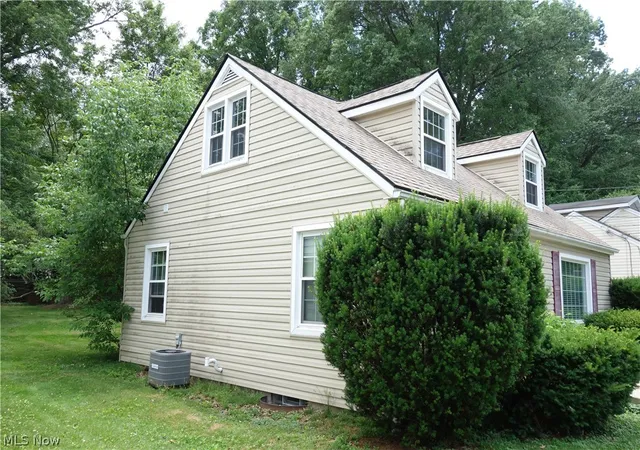 Homes for sale in Ravenna, OH | 871 Overlook Ave, Ravenna, OH 44266 | MLS# 5220784