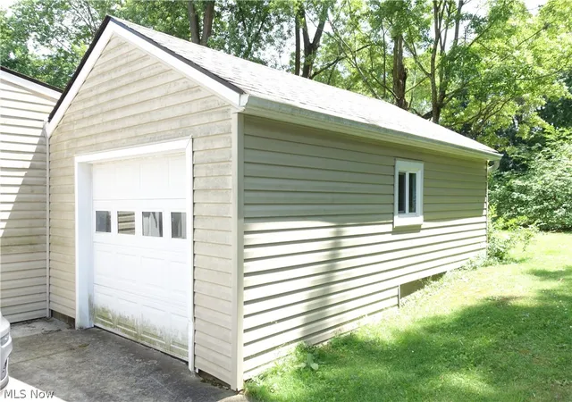 Homes for sale in Ravenna, OH | 871 Overlook Ave, Ravenna, OH 44266 | MLS# 5220784