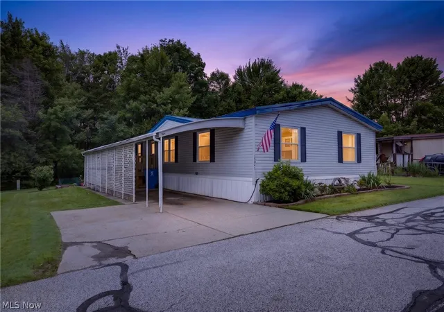 1st image of 13041 Kevin Ln, Chardon, OH 44024 | MLS# 5221191