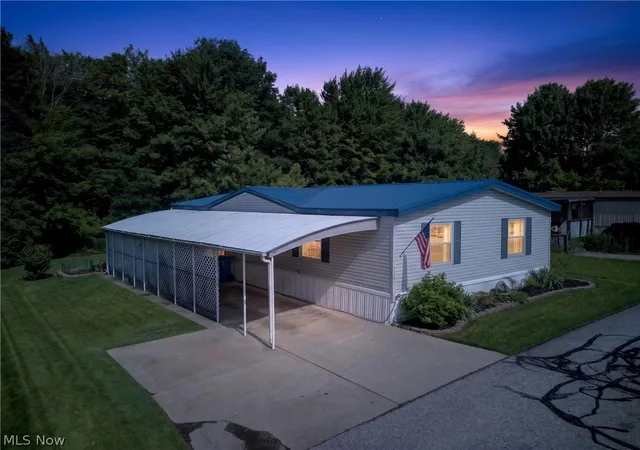 2nd image of 13041 Kevin Ln, Chardon, OH 44024 | MLS# 5221191
