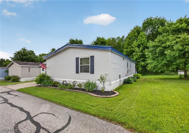 5th image of 13041 Kevin Ln, Chardon, OH 44024 | MLS# 5221191